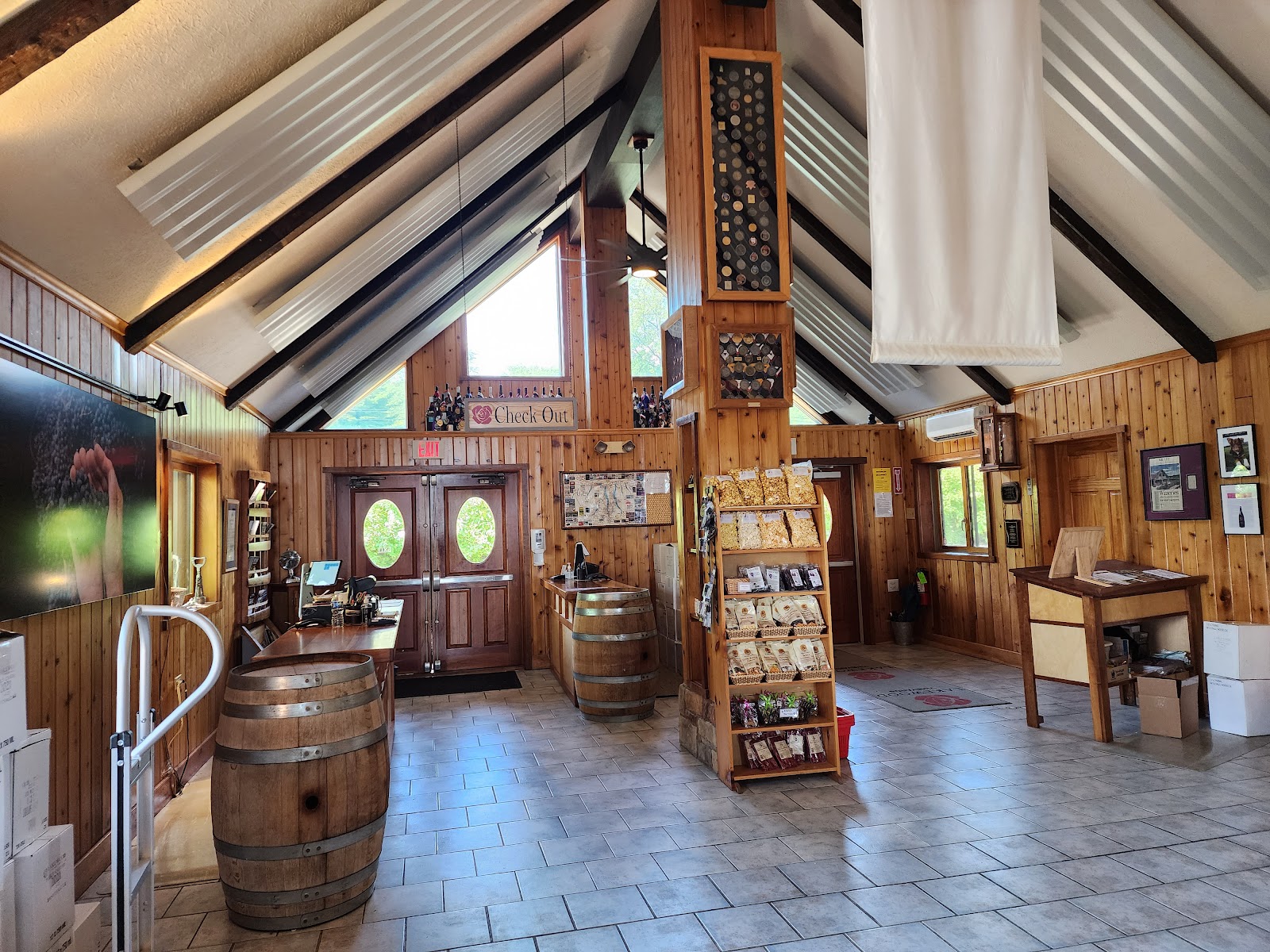 Lakewood Vineyards photo 5