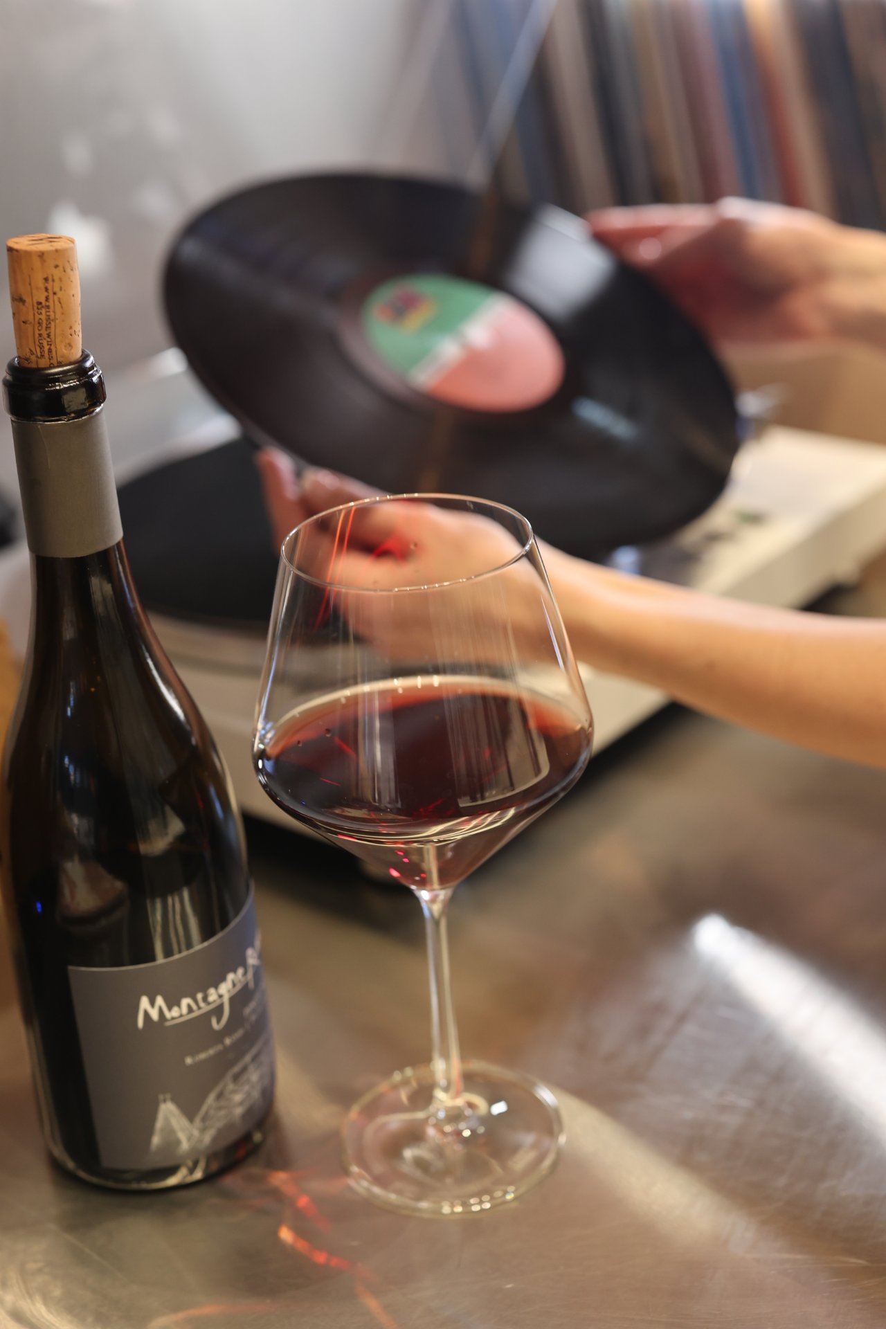 Montagne Russe Winery & Record Lounge photo 6