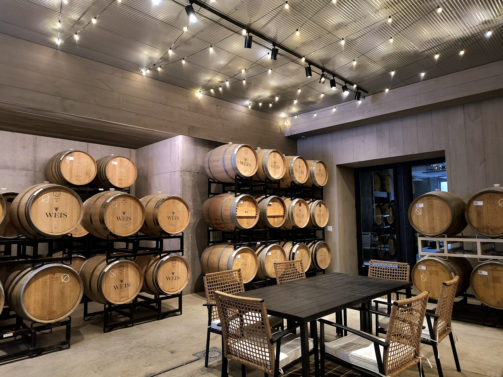 Weis Vineyards photo 6