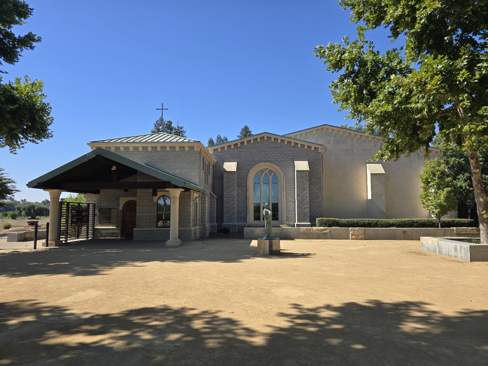 New Clairvaux Vineyard photo 6