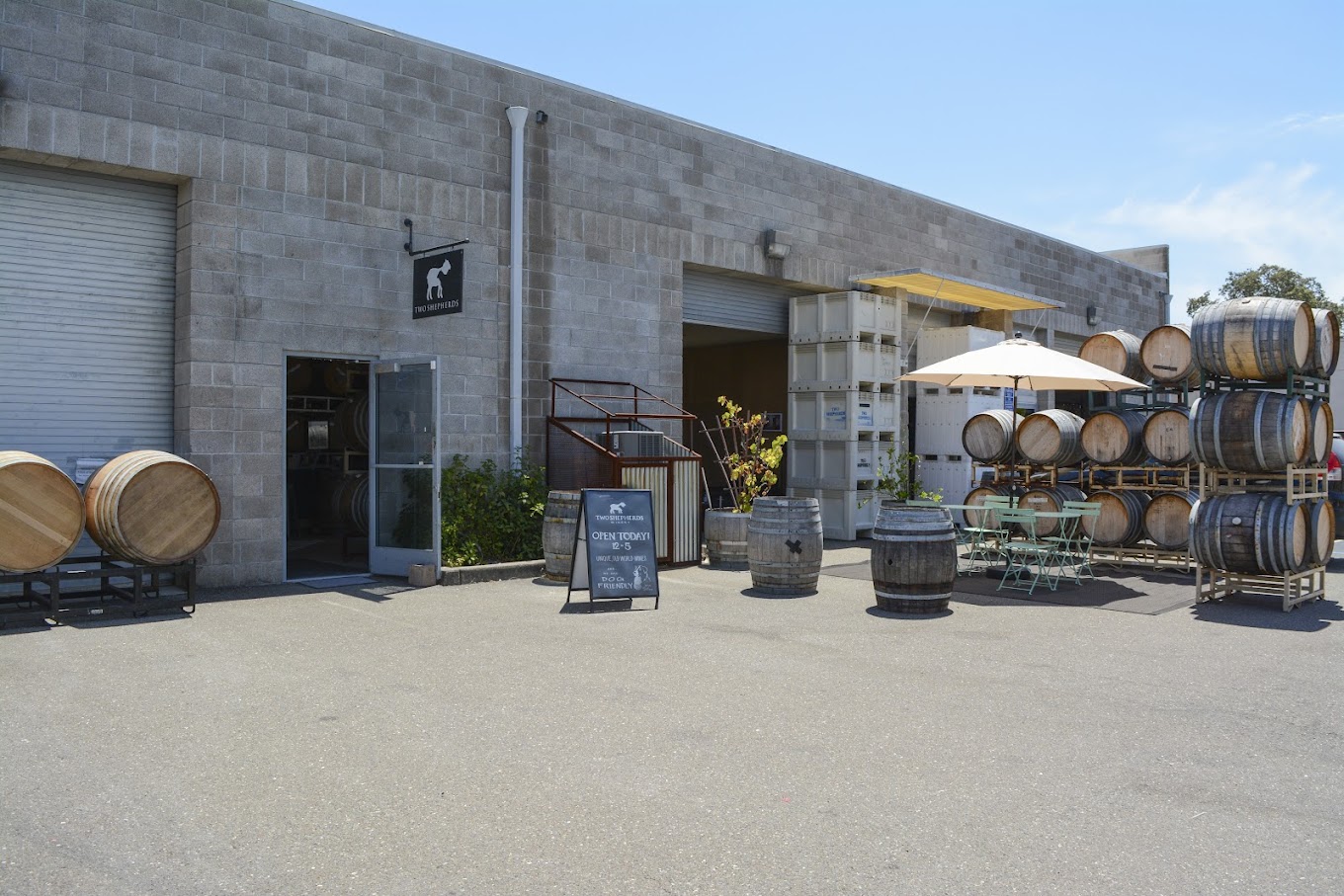 Two Shepherds Tasting Room photo 4