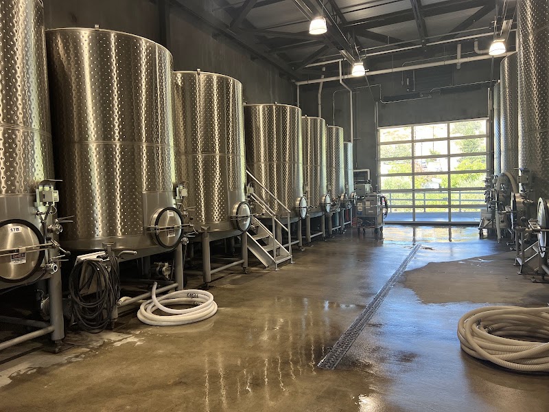 Titus Vineyards photo 5