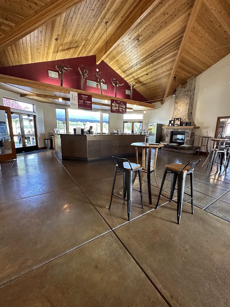 deLorimier Winery photo 4