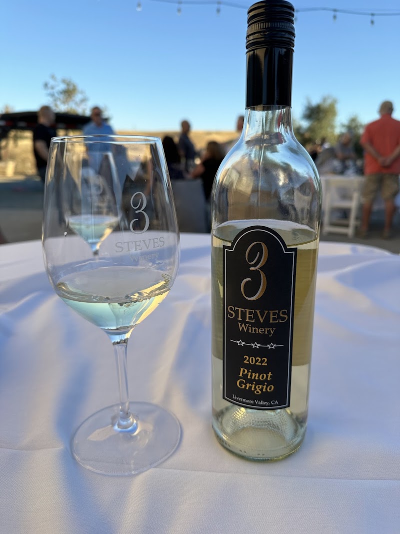 3 Steves Winery photo 4