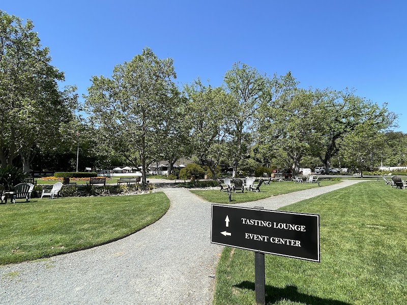 Wente Family Vineyards Tasting Lounge photo 4