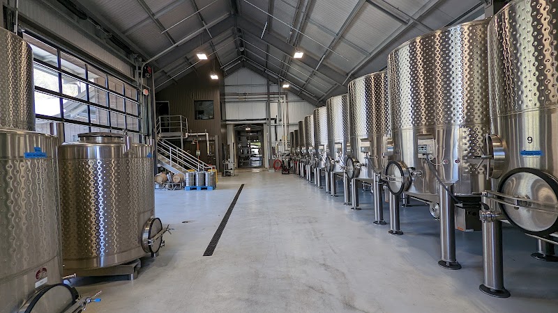 Dakota Shy Winery photo 4