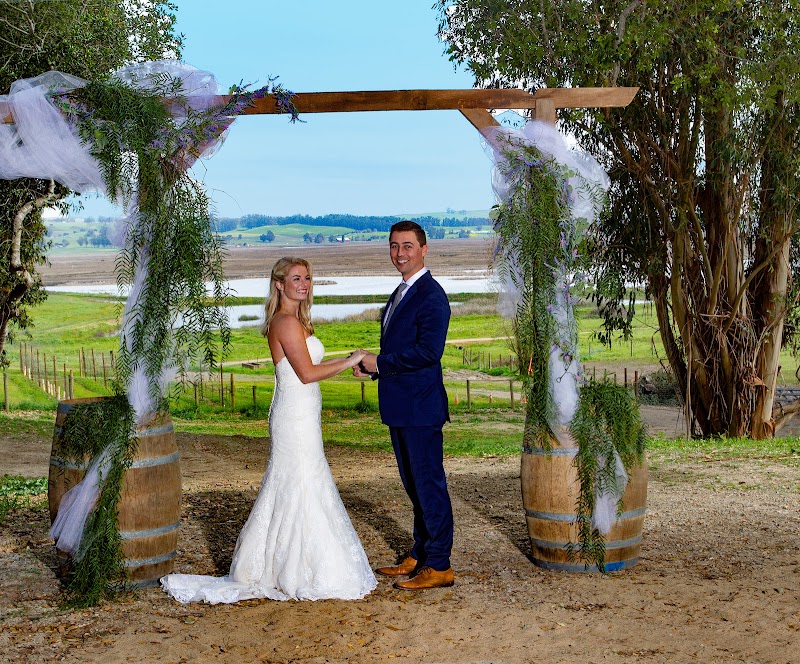 Reis River Ranch Winery & Tasting Room photo 4