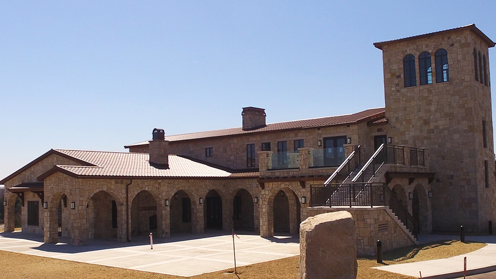 Mari Vineyards photo 1