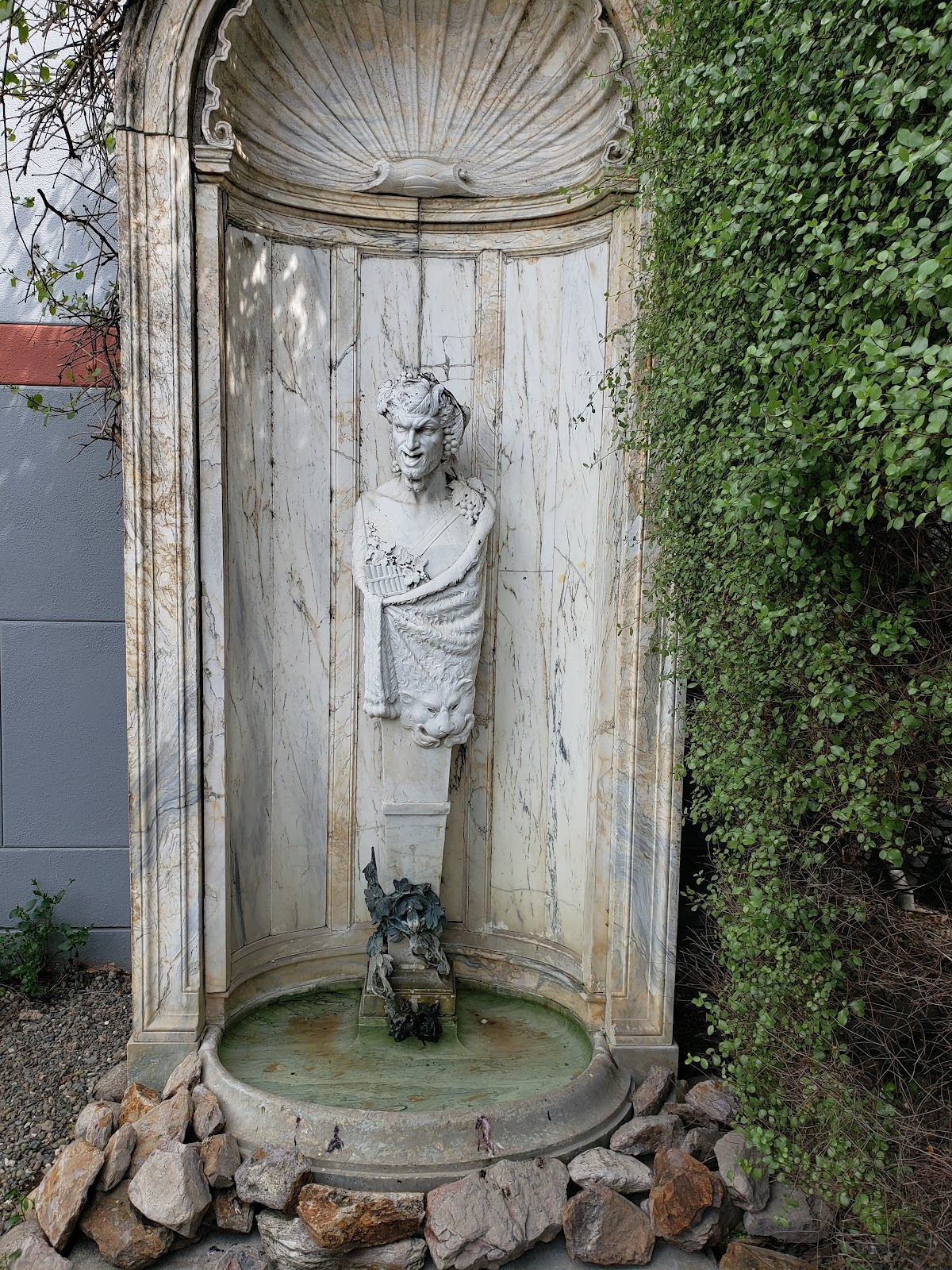 Clos Pegase photo 5