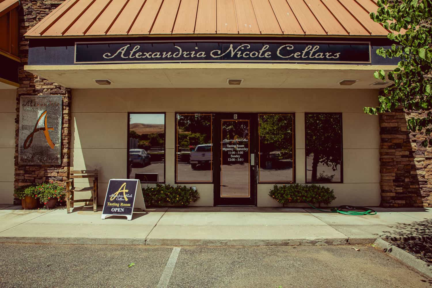 Alexandria Nicole Cellars photo 1