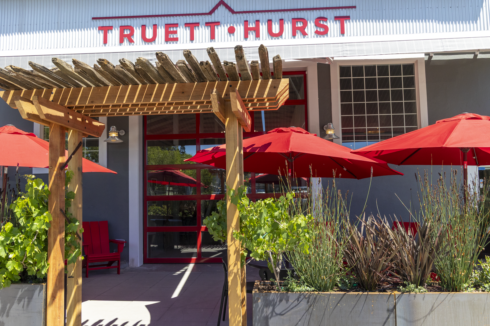 Truett Hurst photo 3